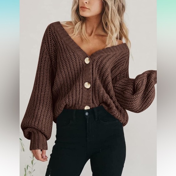 Chunky Knit Open Front Sweater Long Sleeve Button Loose Short Cardigan
8096 - Picture 2 of 8